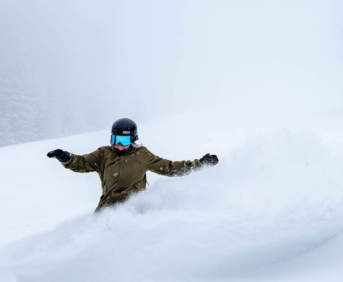 Tahoe Resorts Extend Season After Huge 4ft Storm