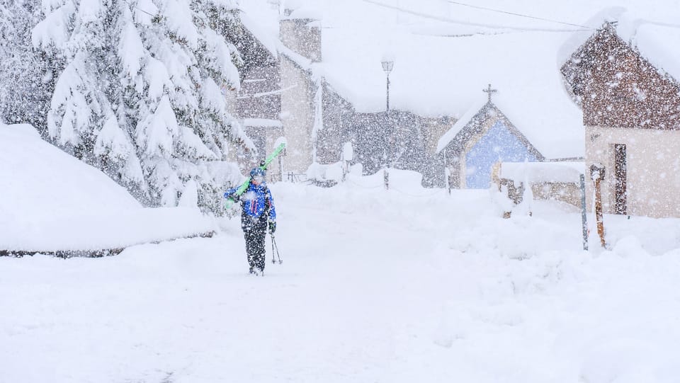 Late-season jackpot for France and Italy with metre-plus snowfalls reported